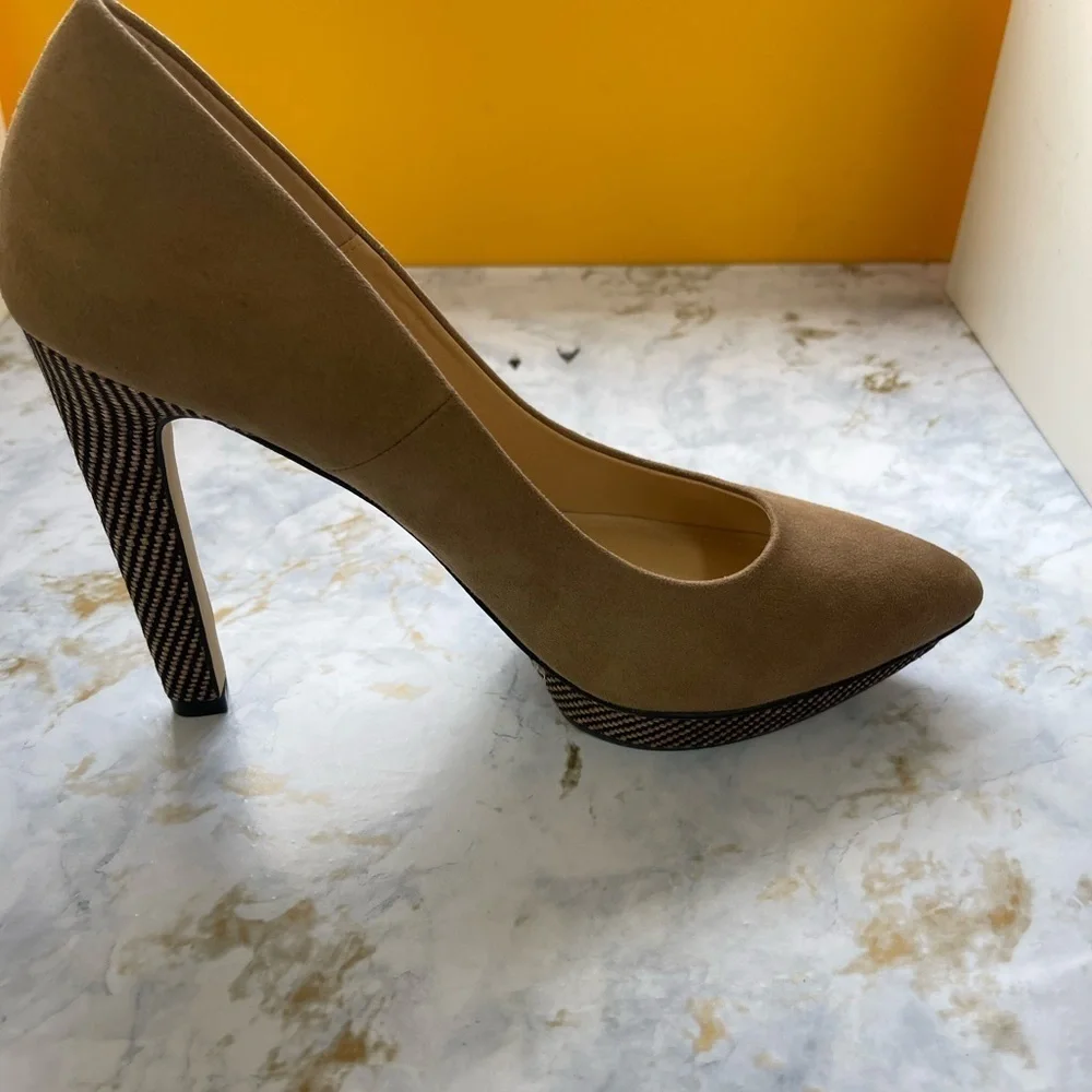 H&M faux suede pumps *NEW*
